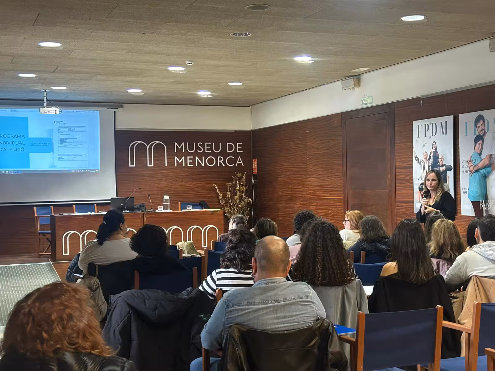 Forman a 24 profesionales en Menorca para realizar valoraciones de dependencia