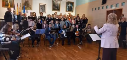 El coro del "Deixem lo dol" inicia sus ensayos en Es Castell con nuevas incorporaciones