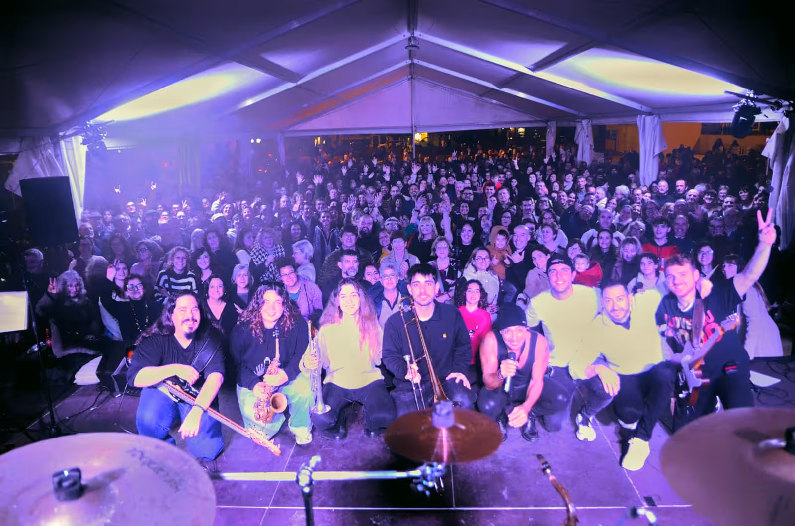 (Fotos) La Binigaus Band cierra con su música la Diada de Sant Antoni en Maó