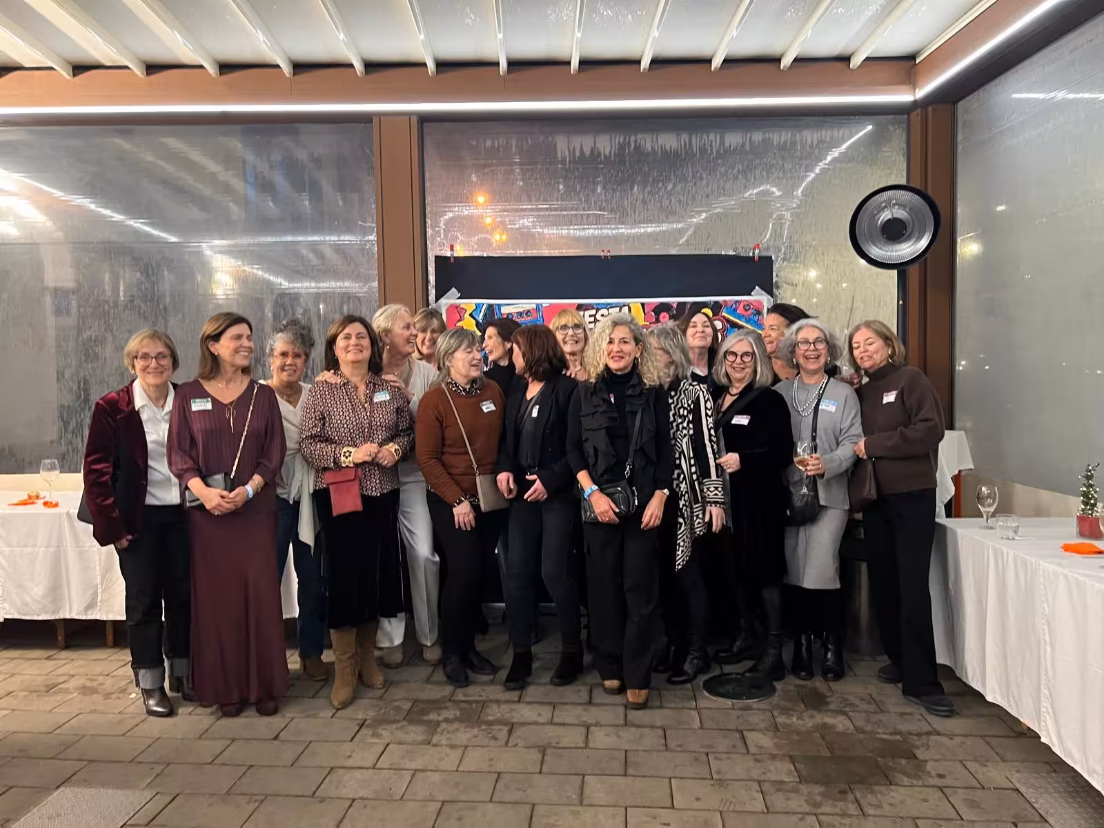 (Fotos) Emotivo reencuentro de los nacidos en 1965 que cursaron estudios en el Instituto Joan Ramis de Maó