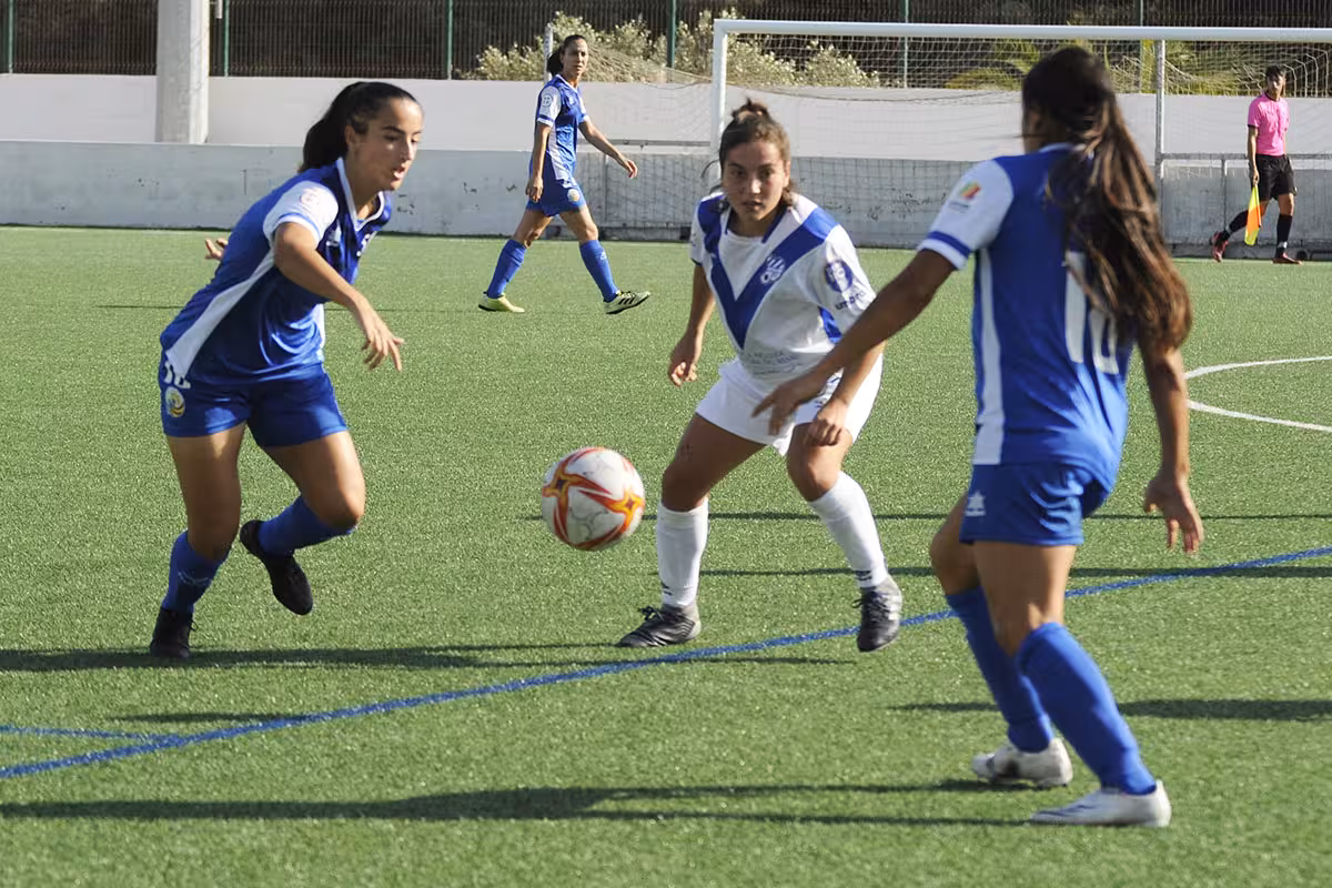 La AHFM abre un ciclo de debates sobre el futuro del fútbol en la isla