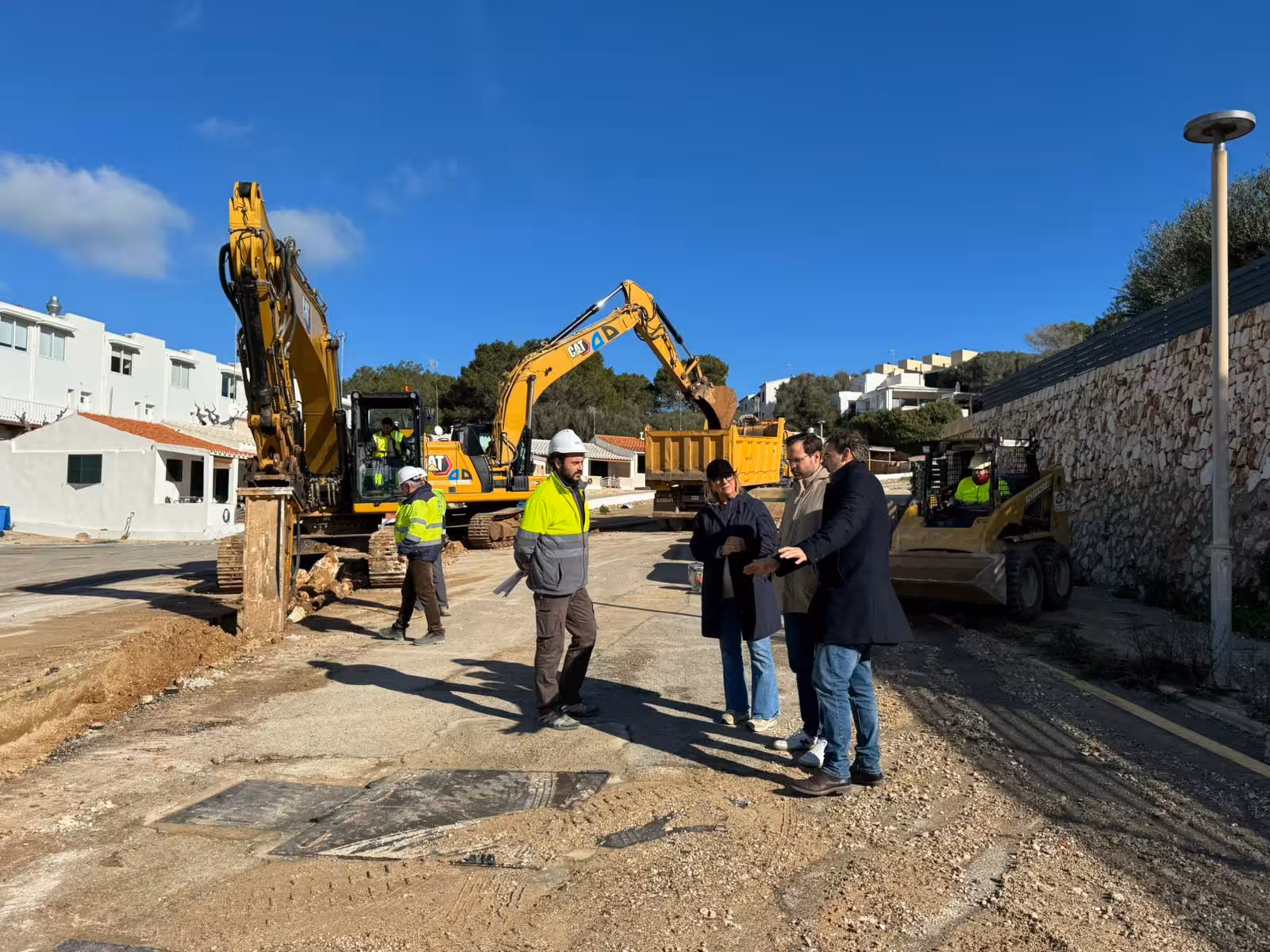 Maó acelera las obras de saneamiento y alumbrado en Es Canutells
