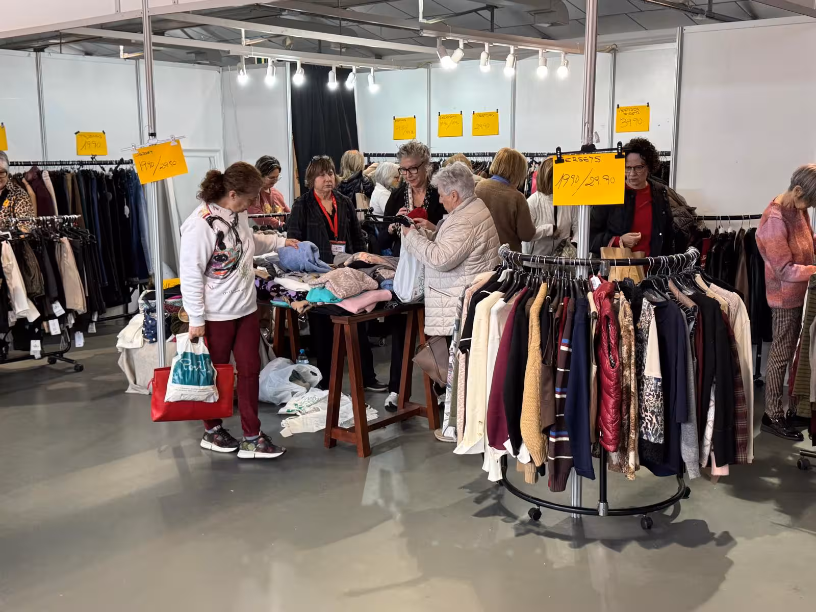 (Fotos) El Recinte Firal de Maó se llena de ofertas con la 21.ª edición de la Fira Stocks Menorca