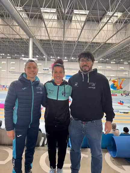Lita López conquista tres medallas en el Campeonato de España Máster de Short Track