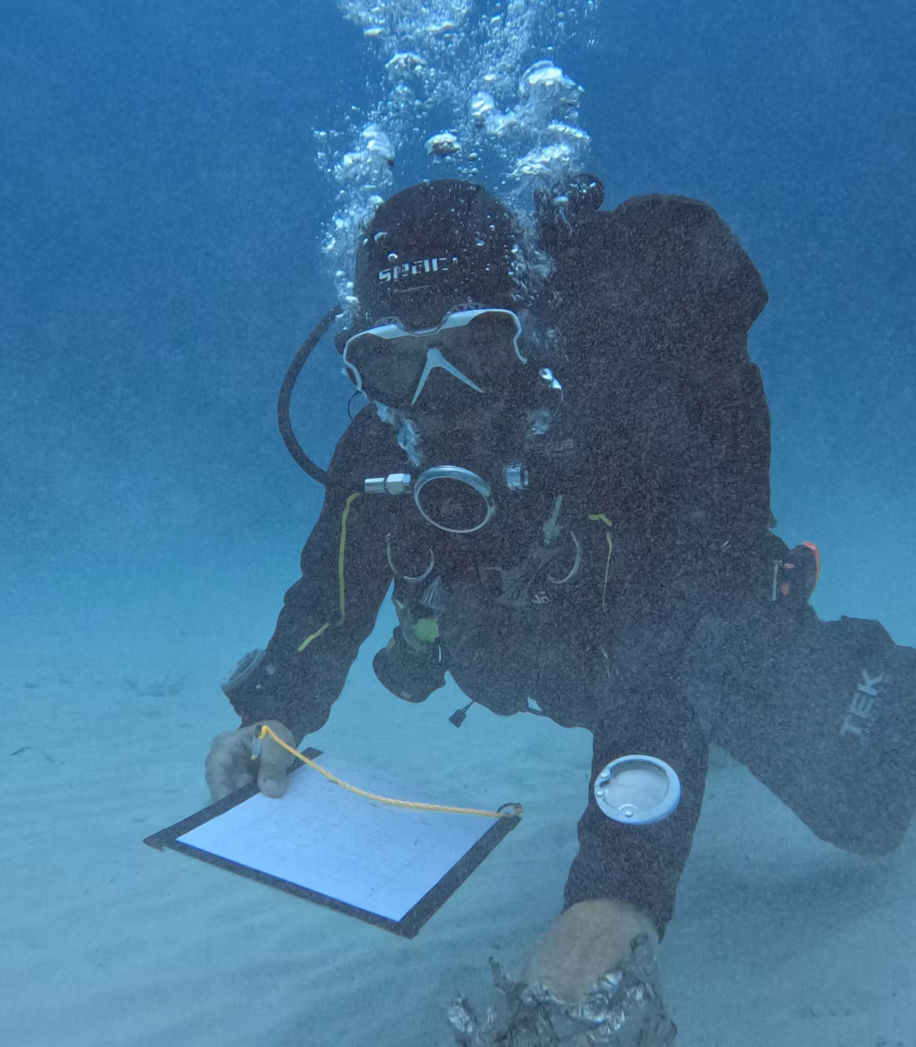 Un estudio identifica 95 residuos en el fondo marino de Menorca