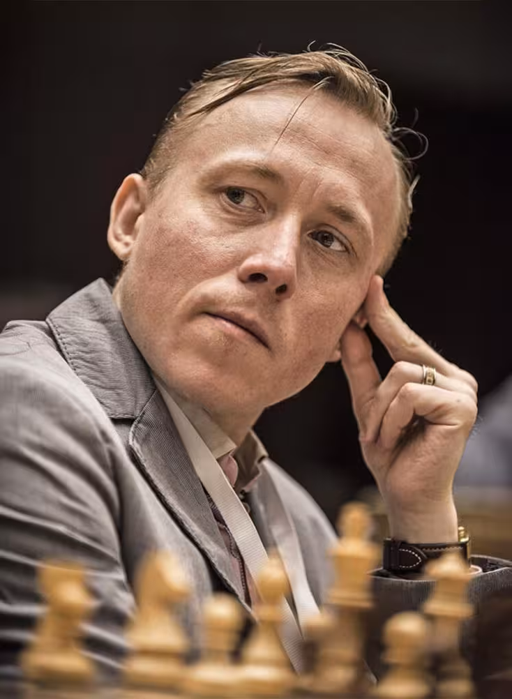 Masters Chess Menorca: Ponomariov tumba al campeón del mundo Gukesh y sacude la clasificación