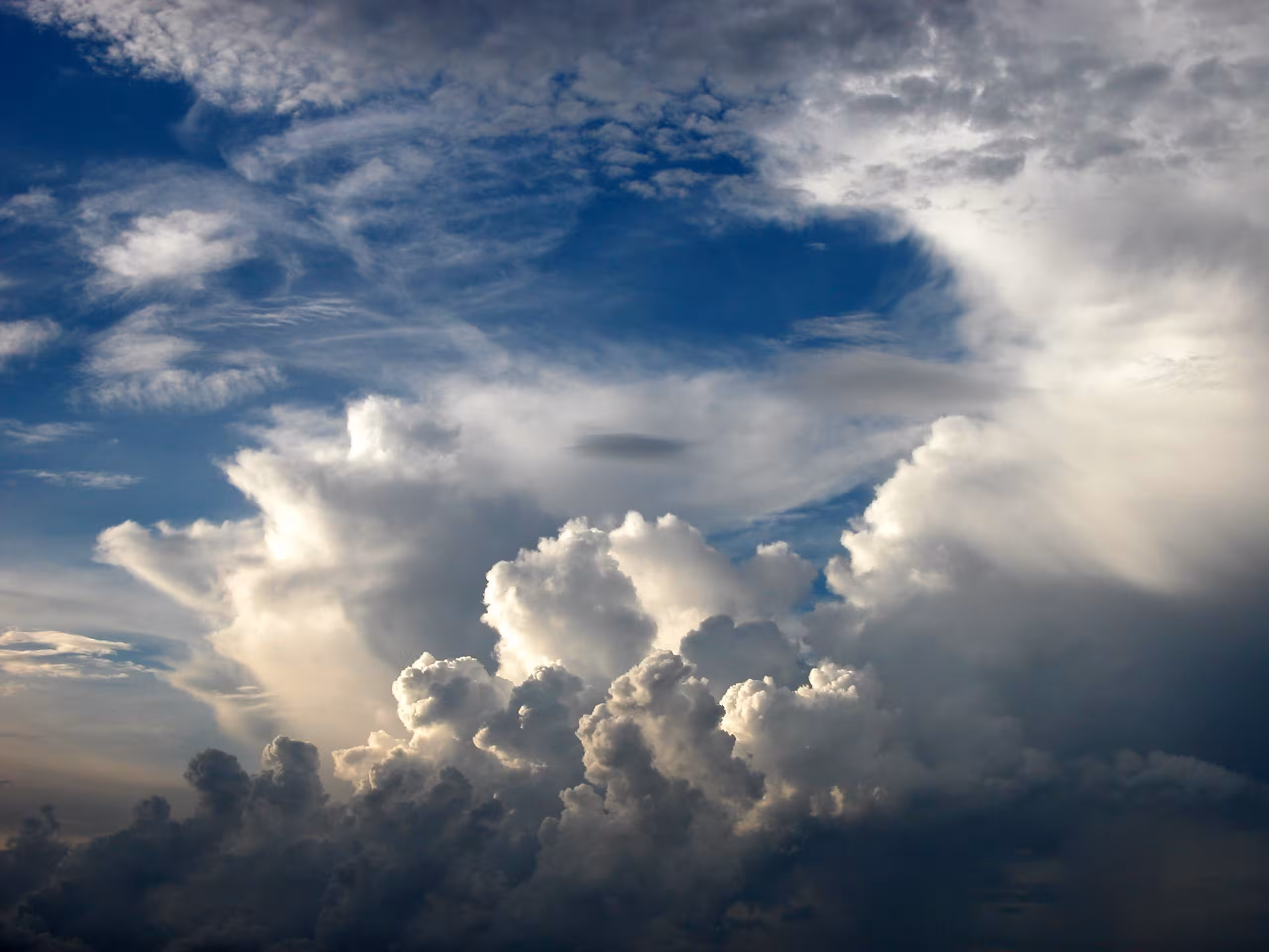 Miércoles de cielos variables y probabilidad de chubascos por la tarde en Menorca