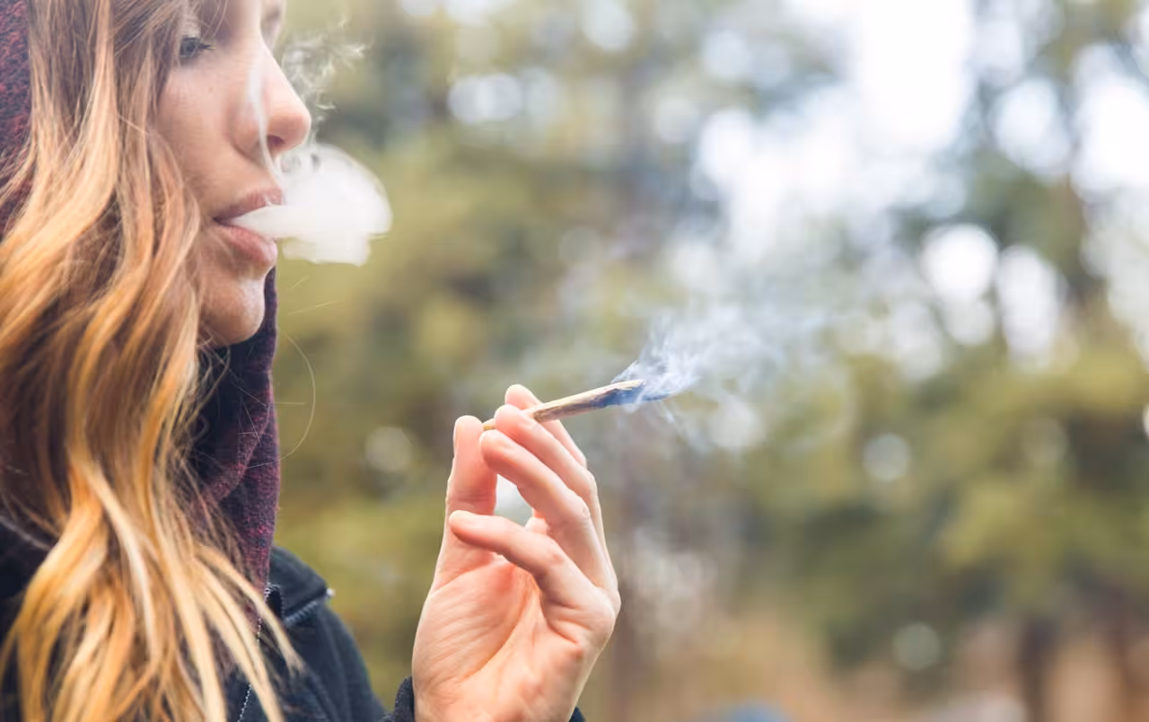 Menos alcohol y cannabis entre los jóvenes de Menorca: las familias, clave en la prevención