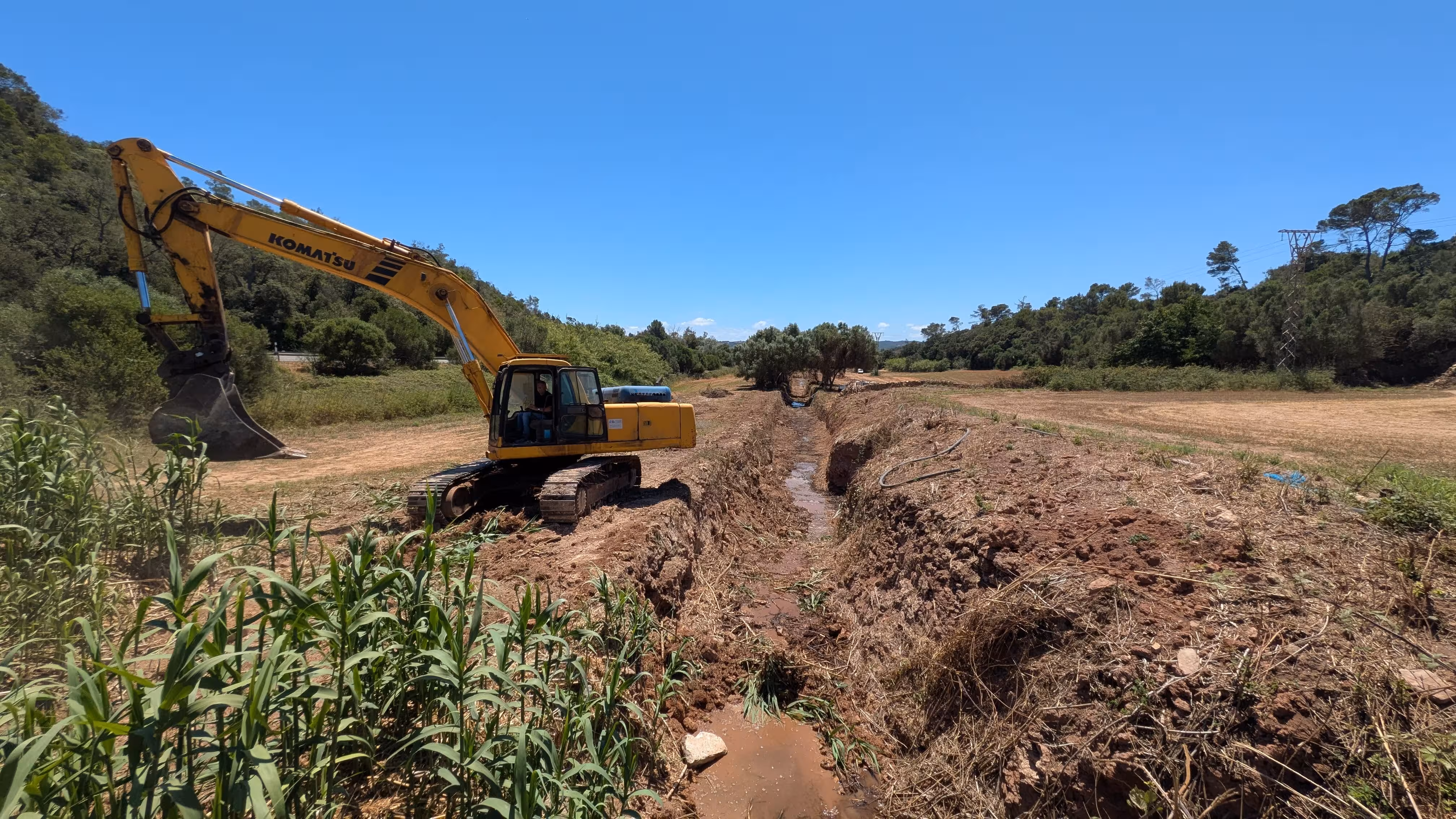 Limpian 453 metros del torrente de Puntarró en Maó para mejorar su capacidad hidráulica