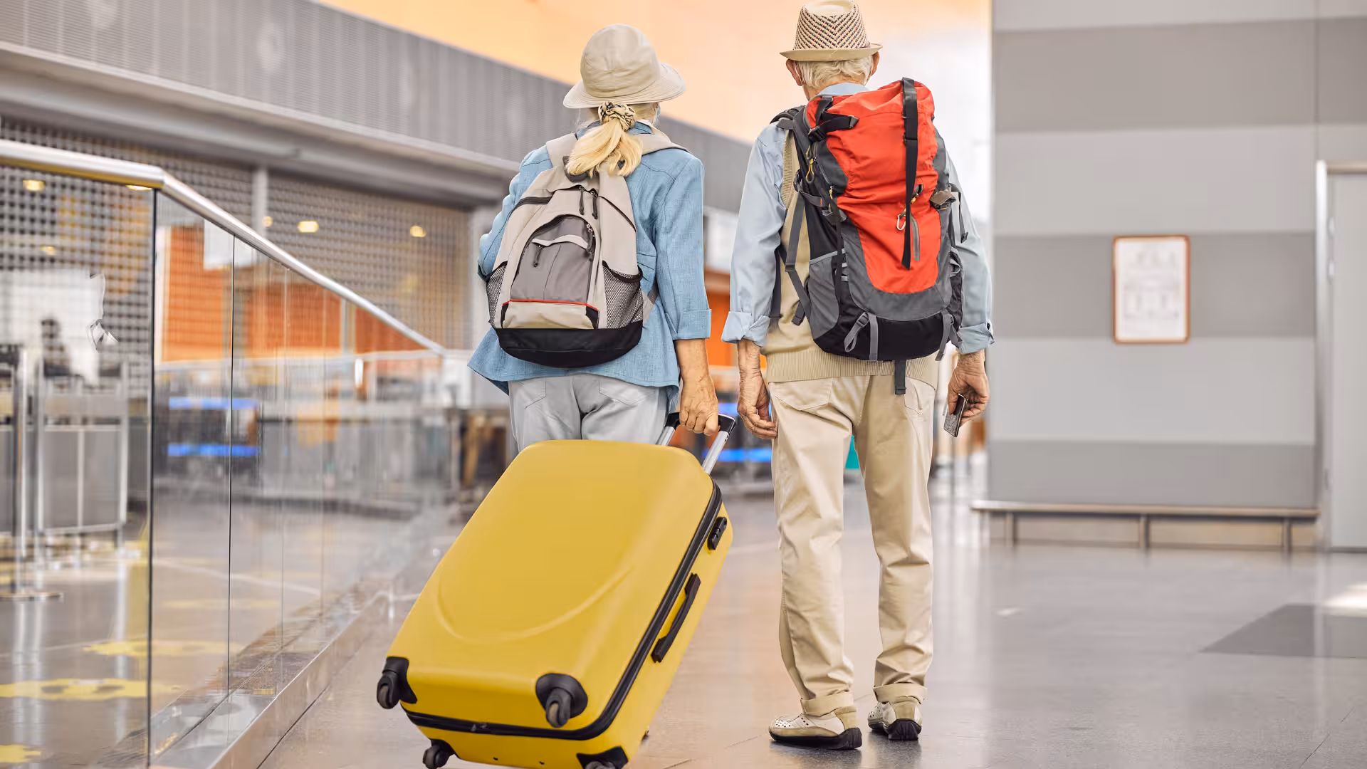 Amplían las ayudas para los mayores de Menorca que deben desplazarse a Mallorca para viajar con el Imserso
