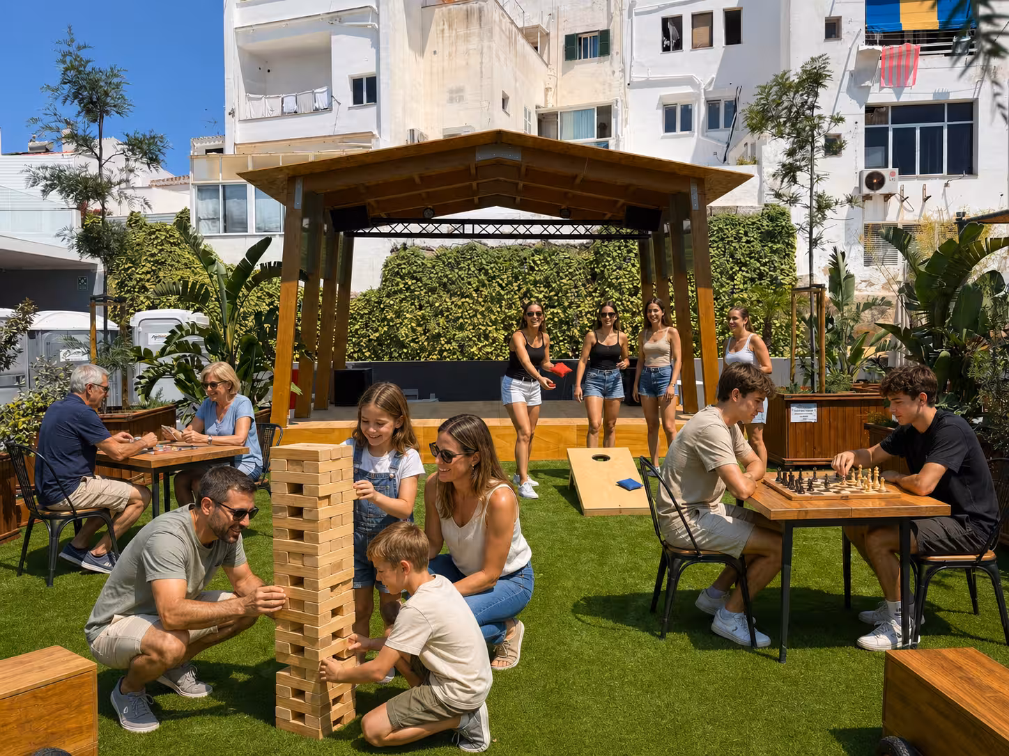 Plaza Ocium presenta su programación semanal: música en directo, juegos en familia y espectáculos visuales del 21 al 25 de julio