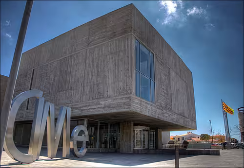 Fem-ho en Català presenta una denuncia y prepara acciones para anular el contrato de los informes sobre el «menorquín»