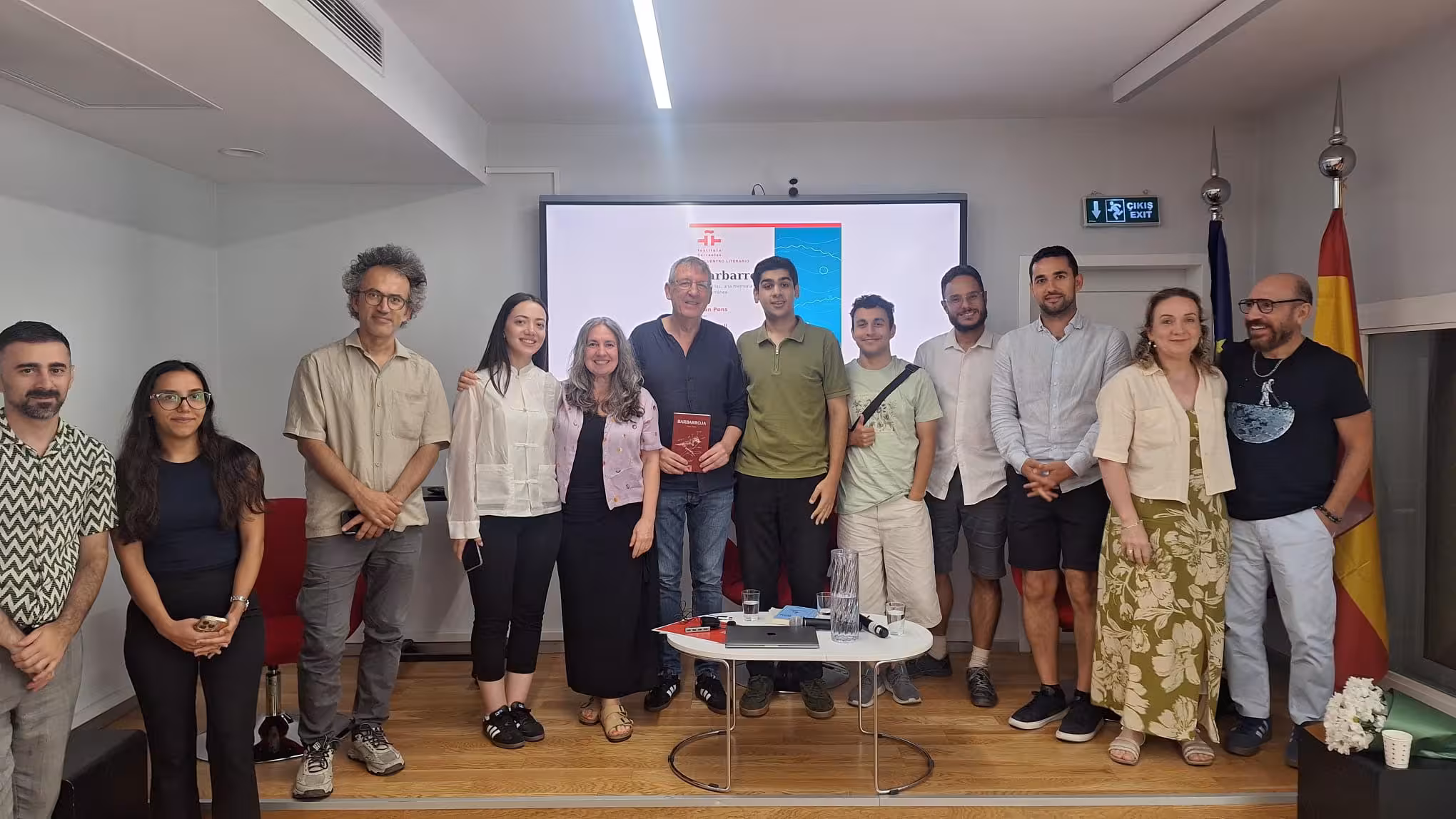 (La foto) Joan Pons presenta ‘Barba-rossa’ en el Instituto Cervantes de Estambul
