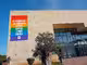 (La foto) Es Mercadal muestra su apoyo al colectivo LGTBI+ con una pancarta en la Sala Multifuncional