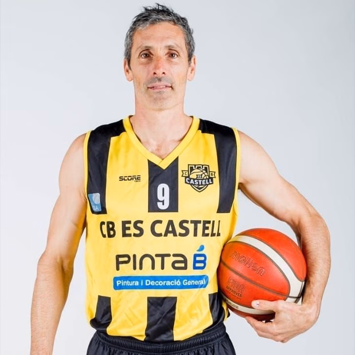 Tuky Bulfoni en Es Castell: “El baloncesto es un deporte maravilloso”