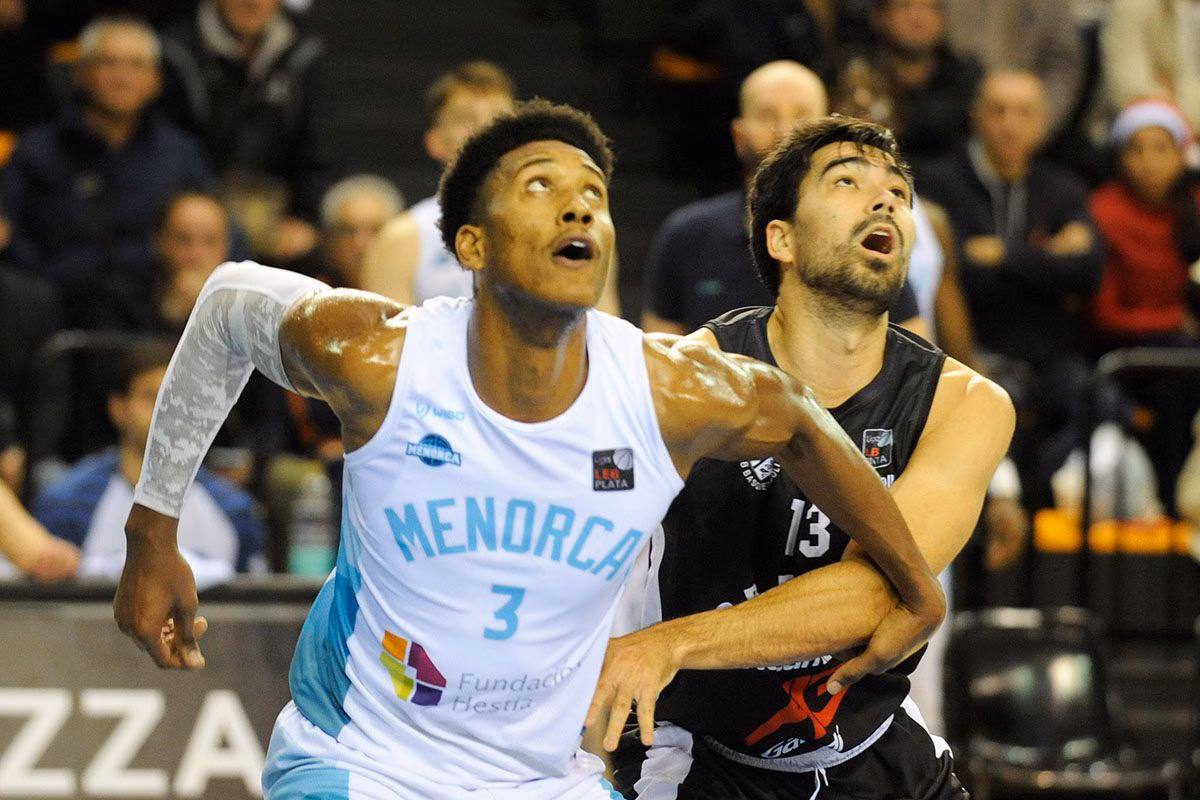 La derrota del Prat acerca la Copa al Hestia Menorca