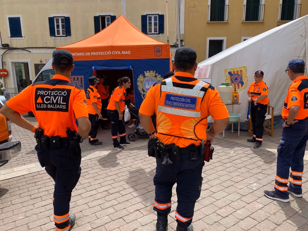 Cruz Roja realizó 27 asistencias en el primer Jaleo de Gràcia