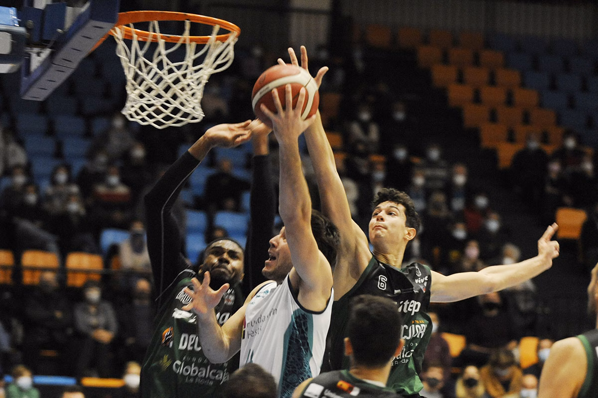 La Roda evalúa la transformación del Hestia Menorca