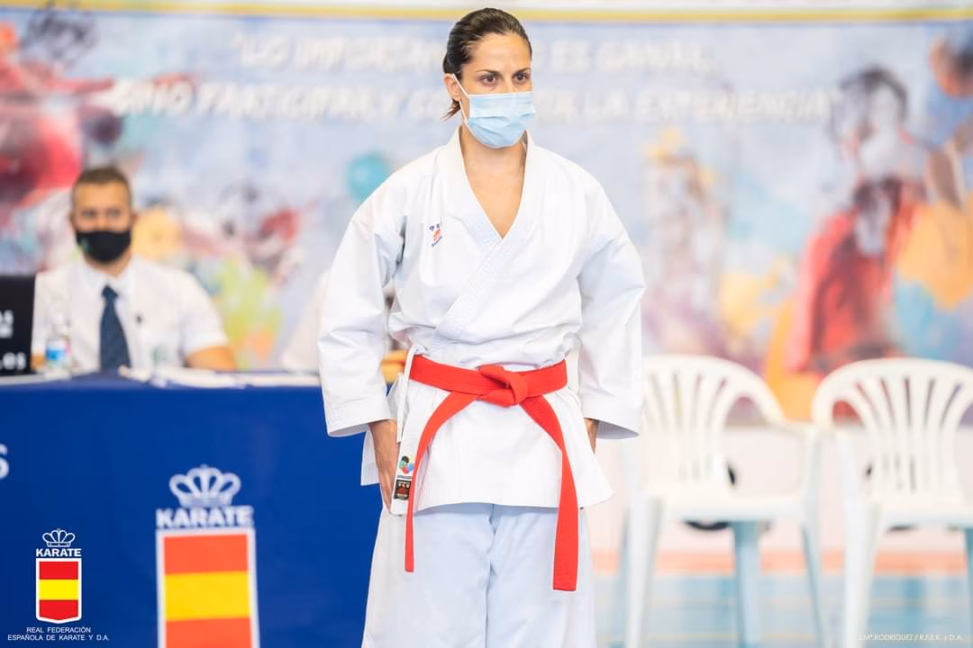 Irene Rotger logra el quinto Dan en karate