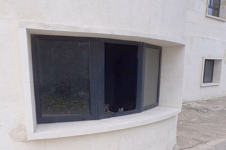 Salud Menorca denuncia vandalismo en el antiguo Hospital Verge del Toro