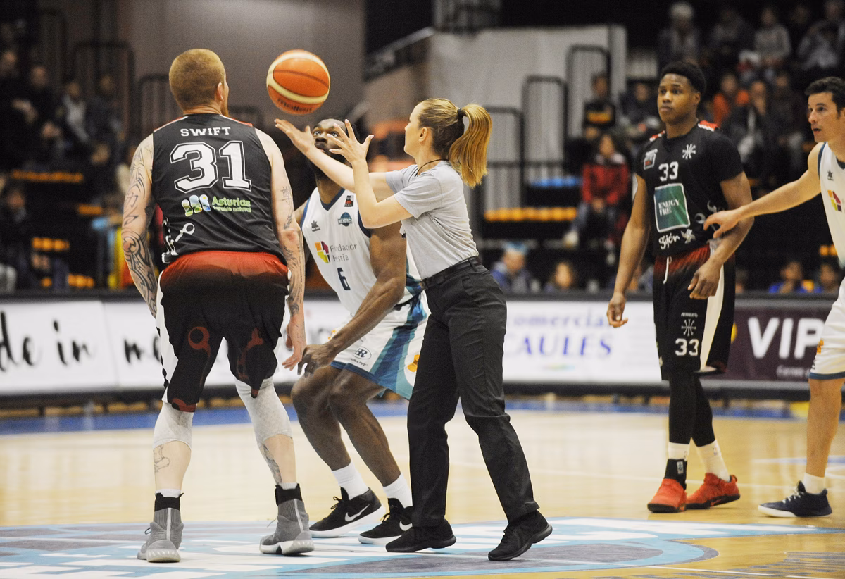 El Hestia pide poder reunir 1.200 aficionados en Bintaufa para los play off