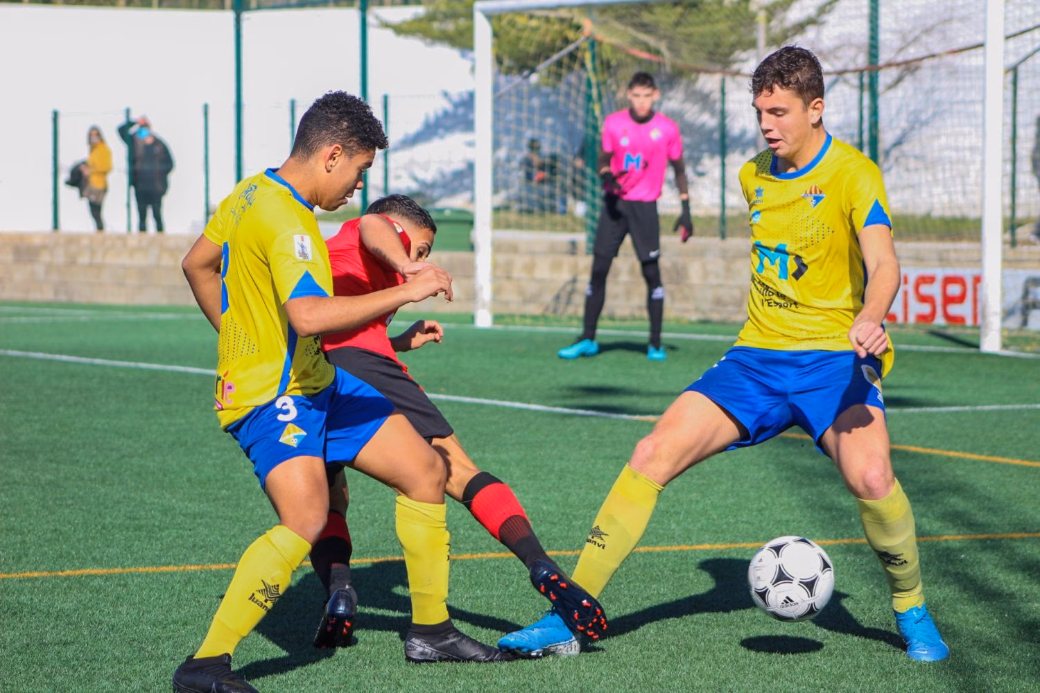 (Fotos) El Mallorca castiga al Atlético Villacarlos