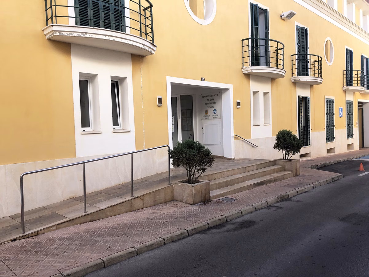 Fallece una interna del geriátrico de Alaior con Covid-19