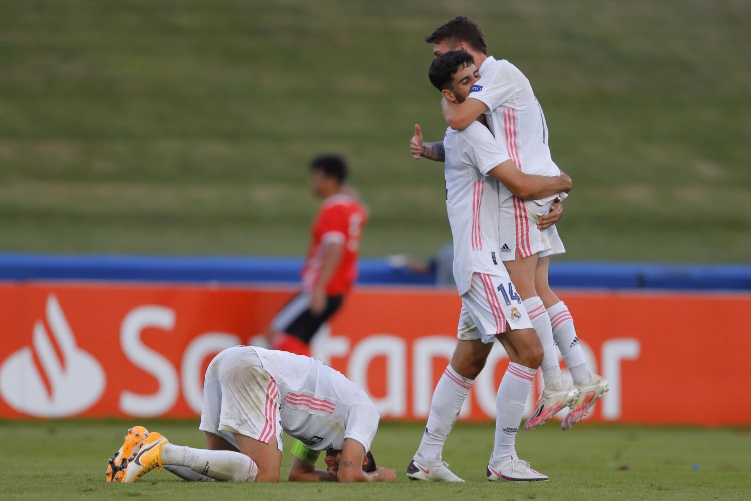 Xavi Sintes sube al Castilla