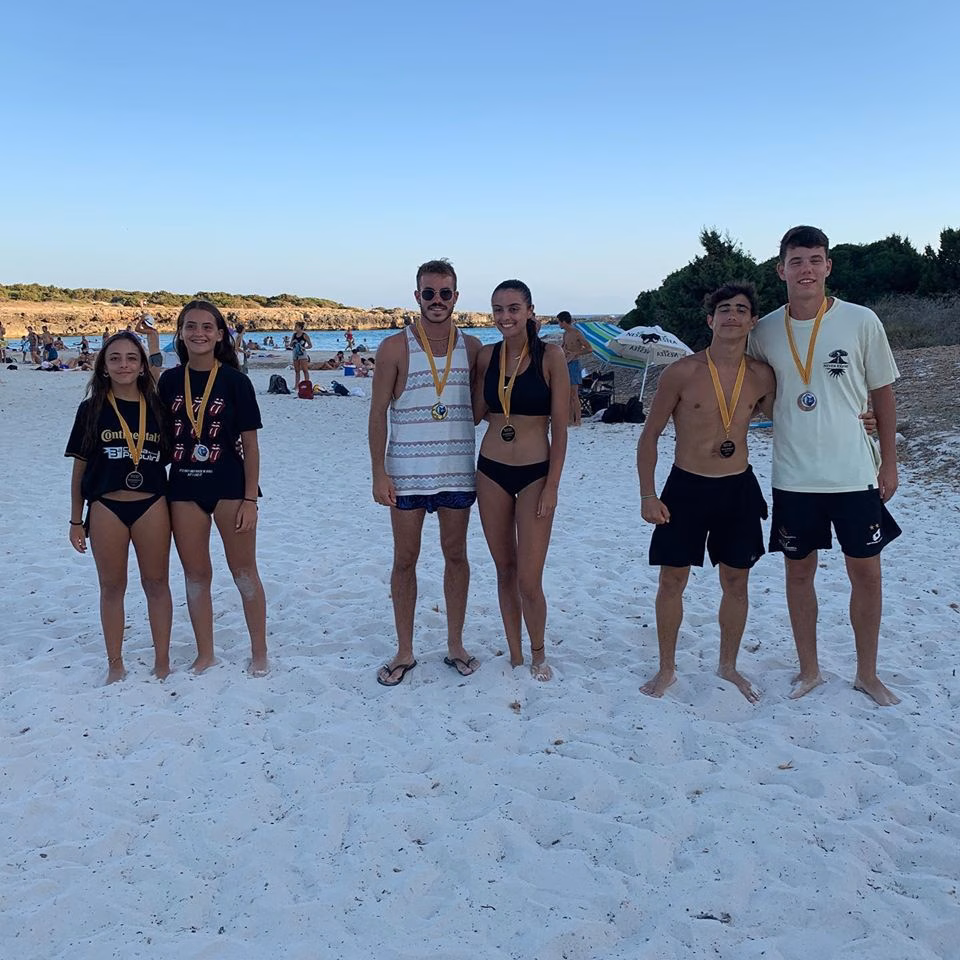 (Fotos) Un día de voley playa en Cala'n Bosch