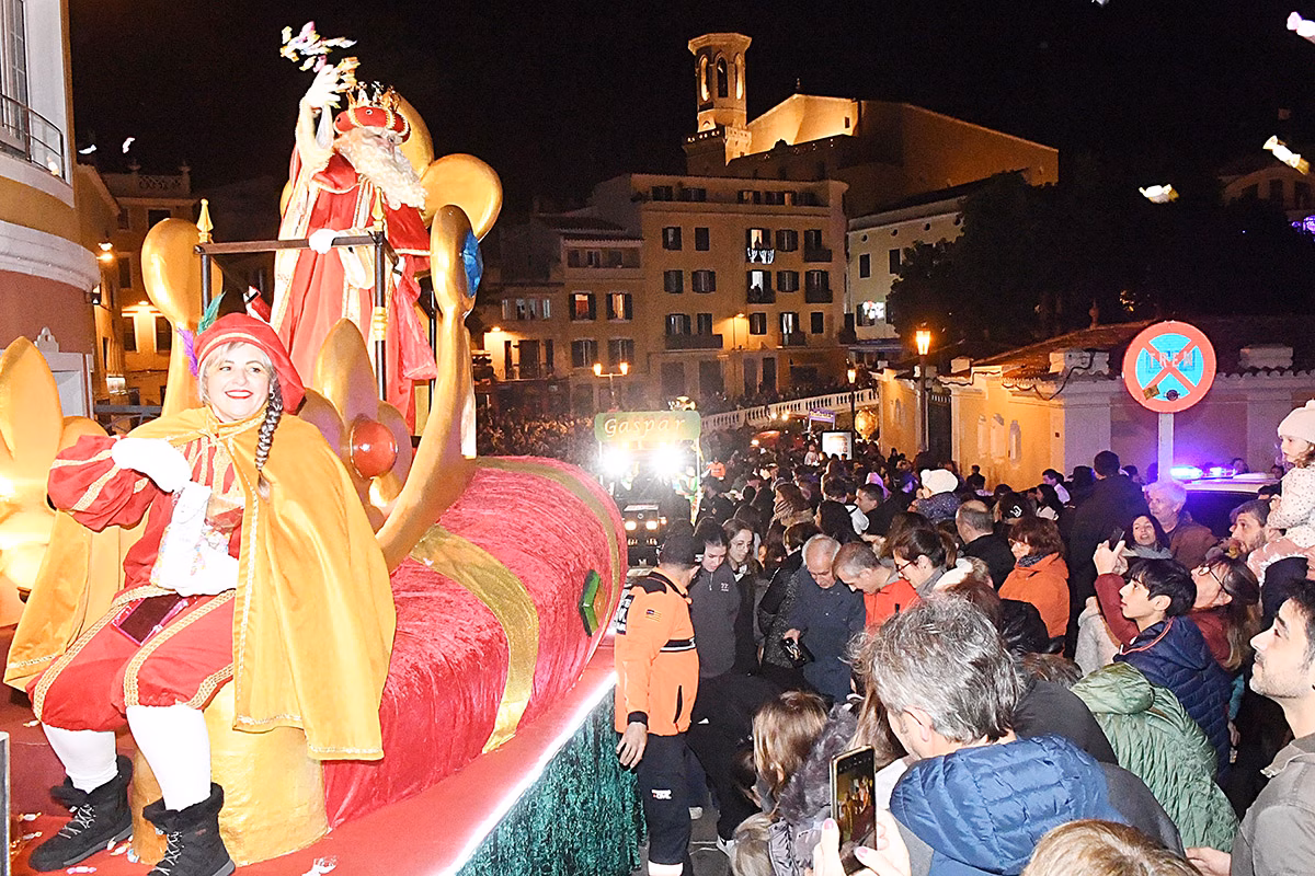 (Fotos) La noche más mágica del año arranca en Maó