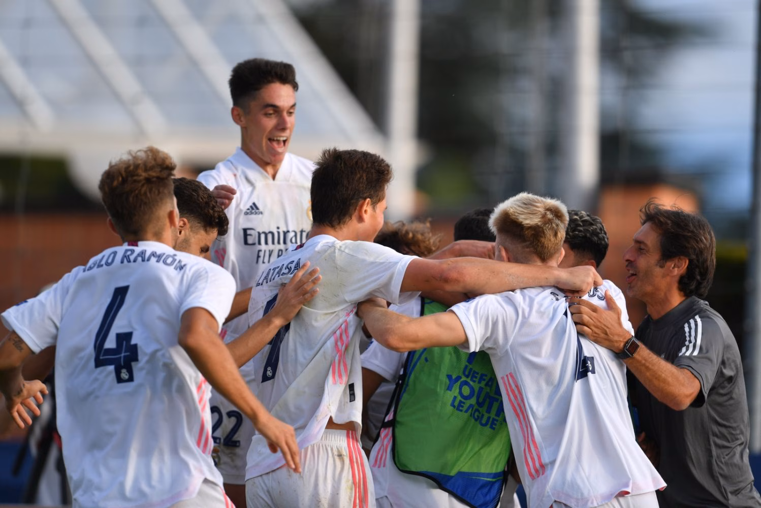 Xavi Sintes ya está en las semifinales de la Youth League