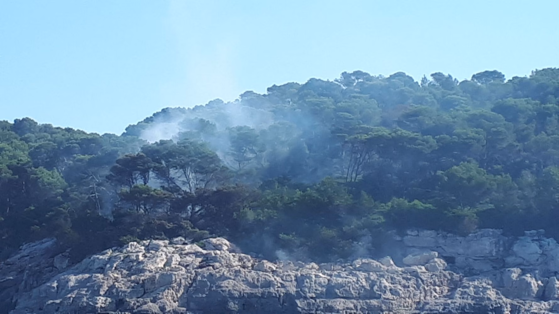 (Vídeos y fotos) El incendio de Es Migjorn, de cerca