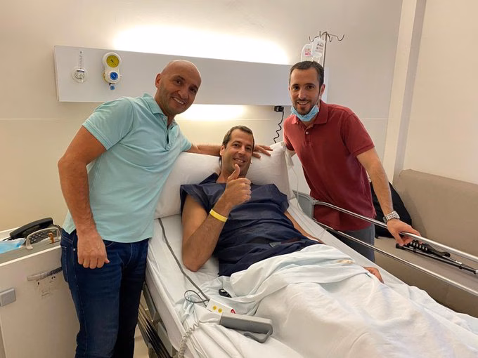 (La foto) Urko Otegui, operado con éxito