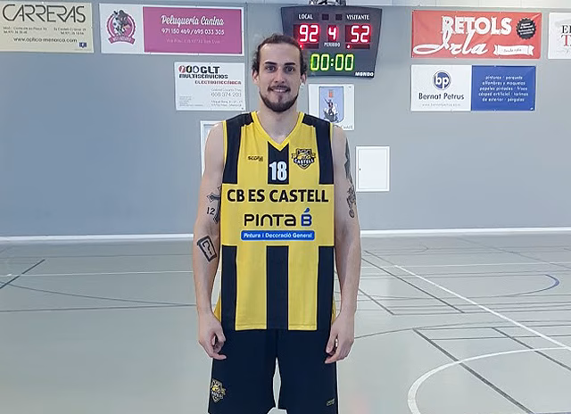 Oriol Muñoz refuerza al CB Es Castell en su camino hacia el título balear