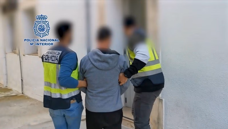 Detenidas tres personas por conspirar para asesinar a un hombre en Maó