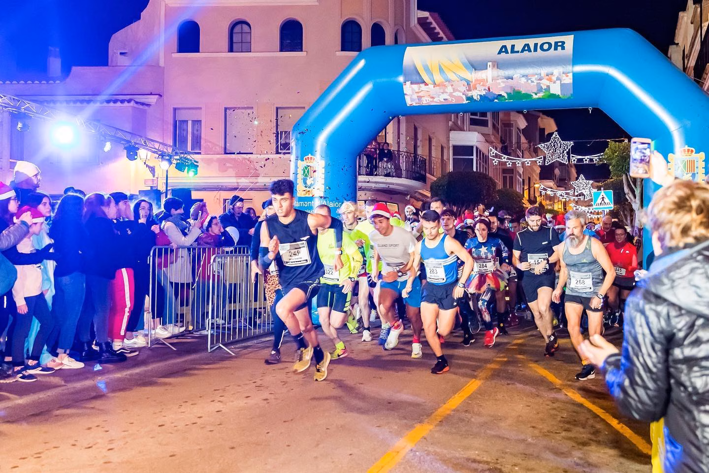 La San Silvestre de Alaior reporta 400 euros para Aspanob