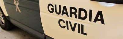 El conductor de una furgoneta sufre un aparatoso accidente en la general