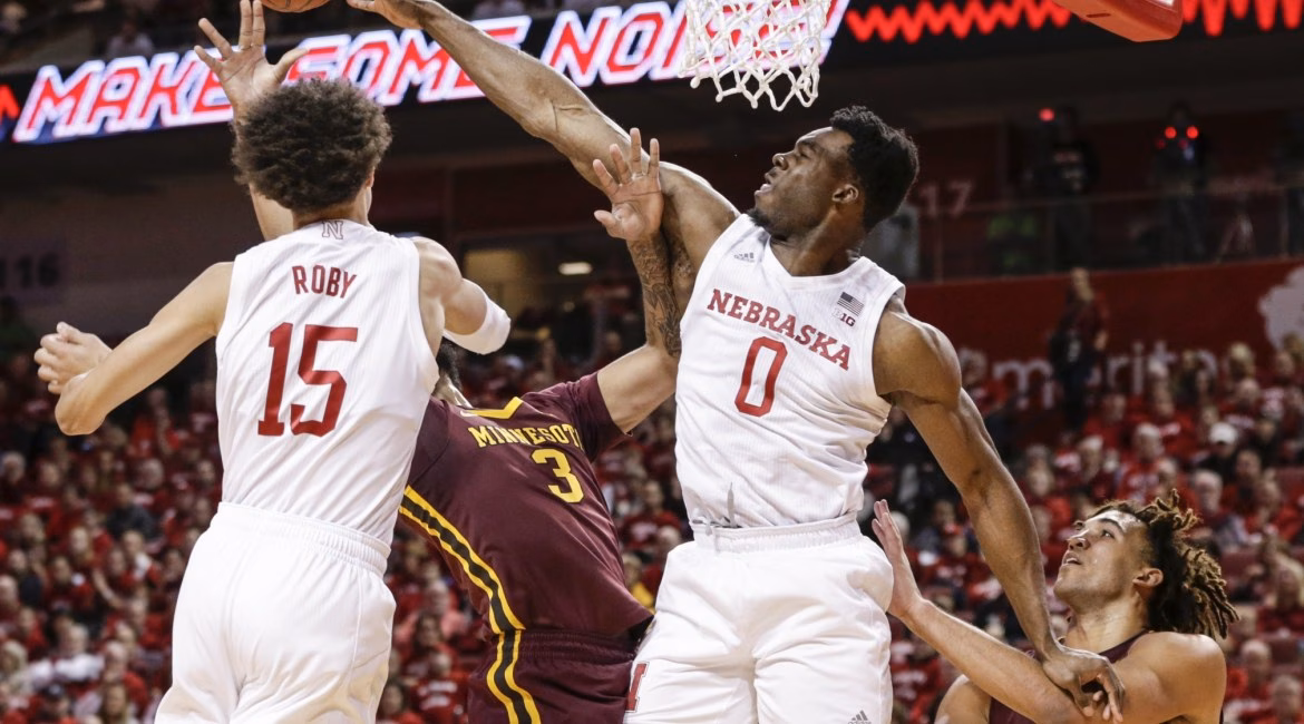 El Hestia Menorca ficha al pívot nigeriano Duby Okeke