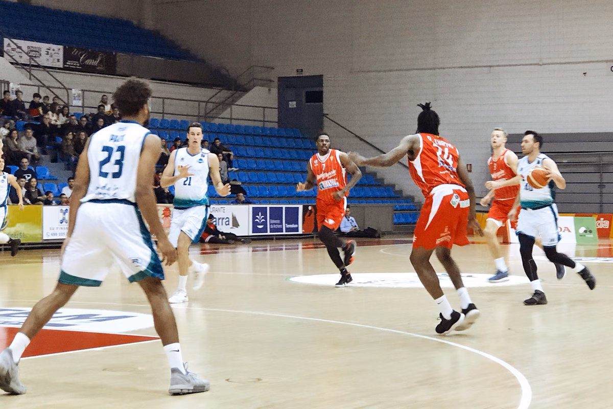 (Fotos) El Hestia Menorca roza la gesta