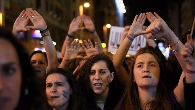 Más del 63% de las mujeres ha sufrido acoso y un 26% agresiones