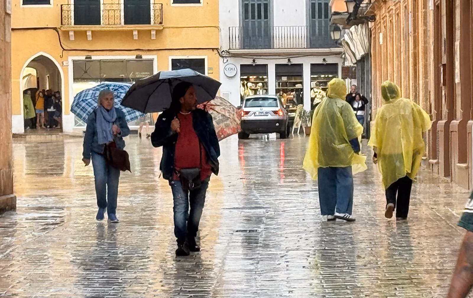 (Fotos) La jornada de lluvia deja cerca de 20 litros en Ciutadella