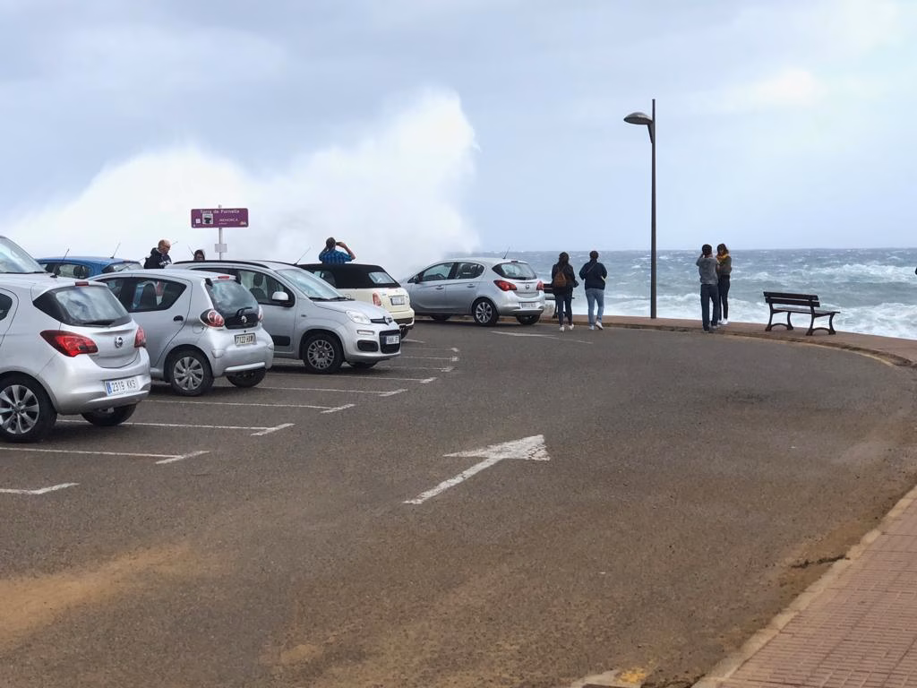 (Vídeo) Así azota el temporal a Fornells
