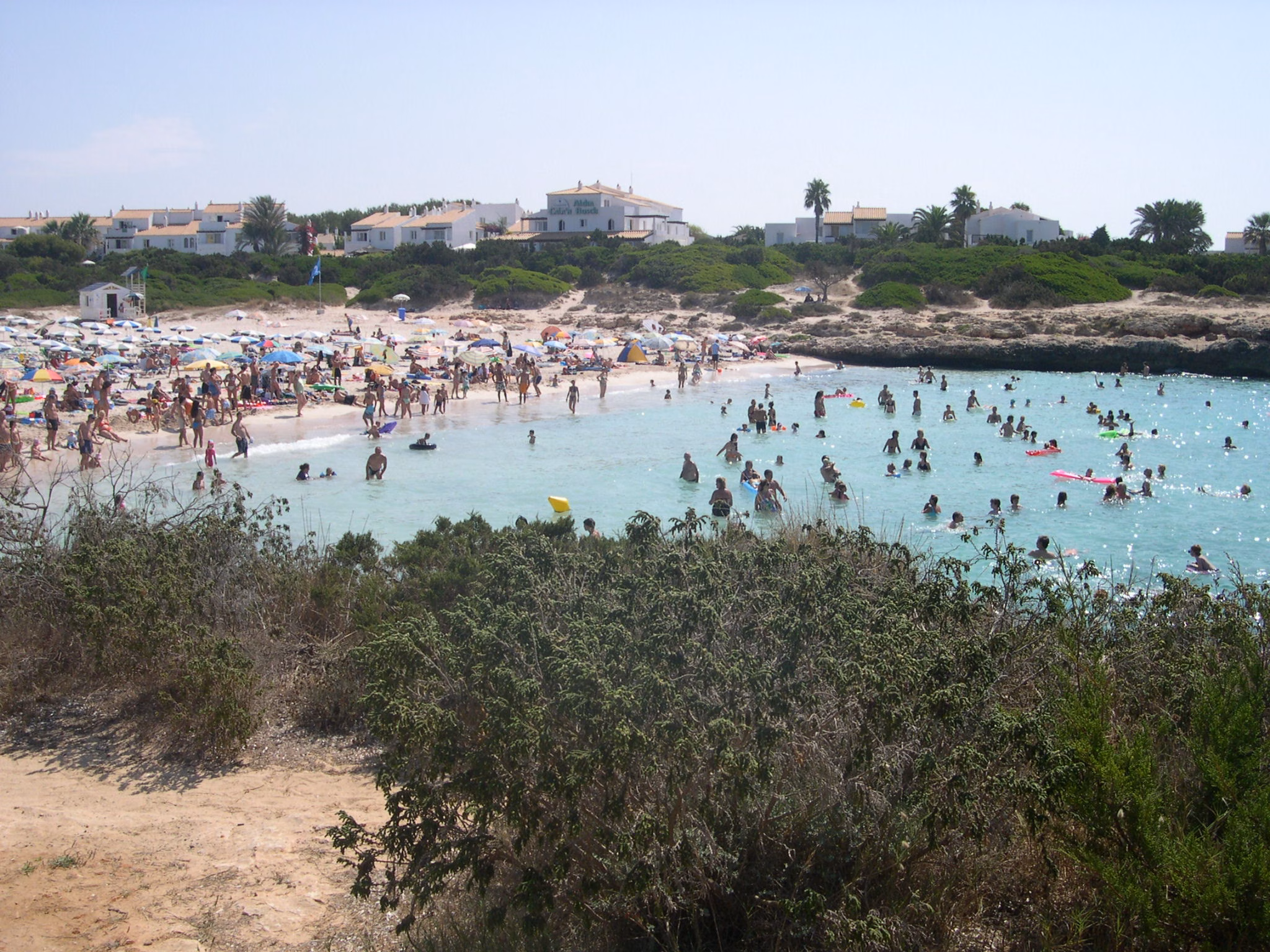 Muere un bañista de 50 años en Cala'n Bosch