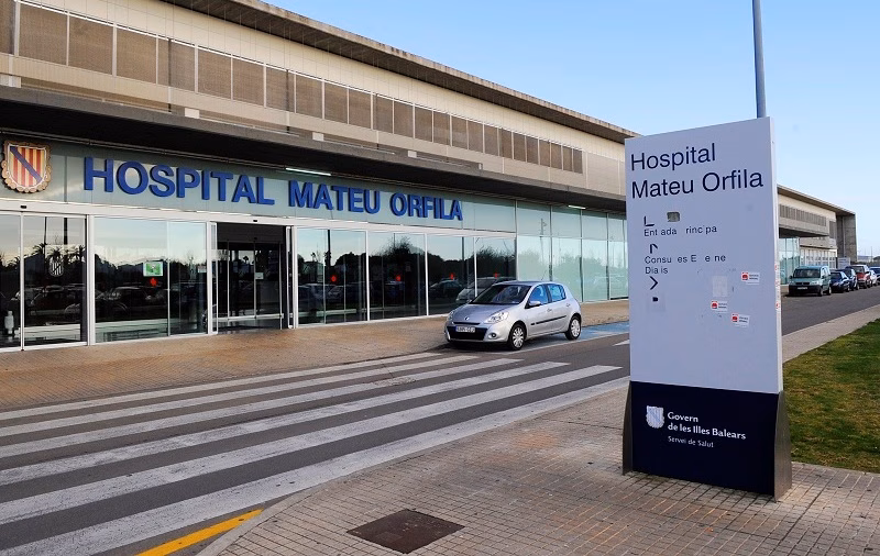 Operado el conductor herido en un accidente en el puerto de Maó