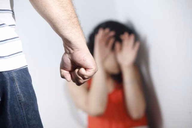 Un detenido por violencia de género en Ciutadella