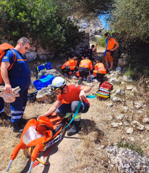 Recatan a un senderista herido en el poblado talayótico de Torrellafuda