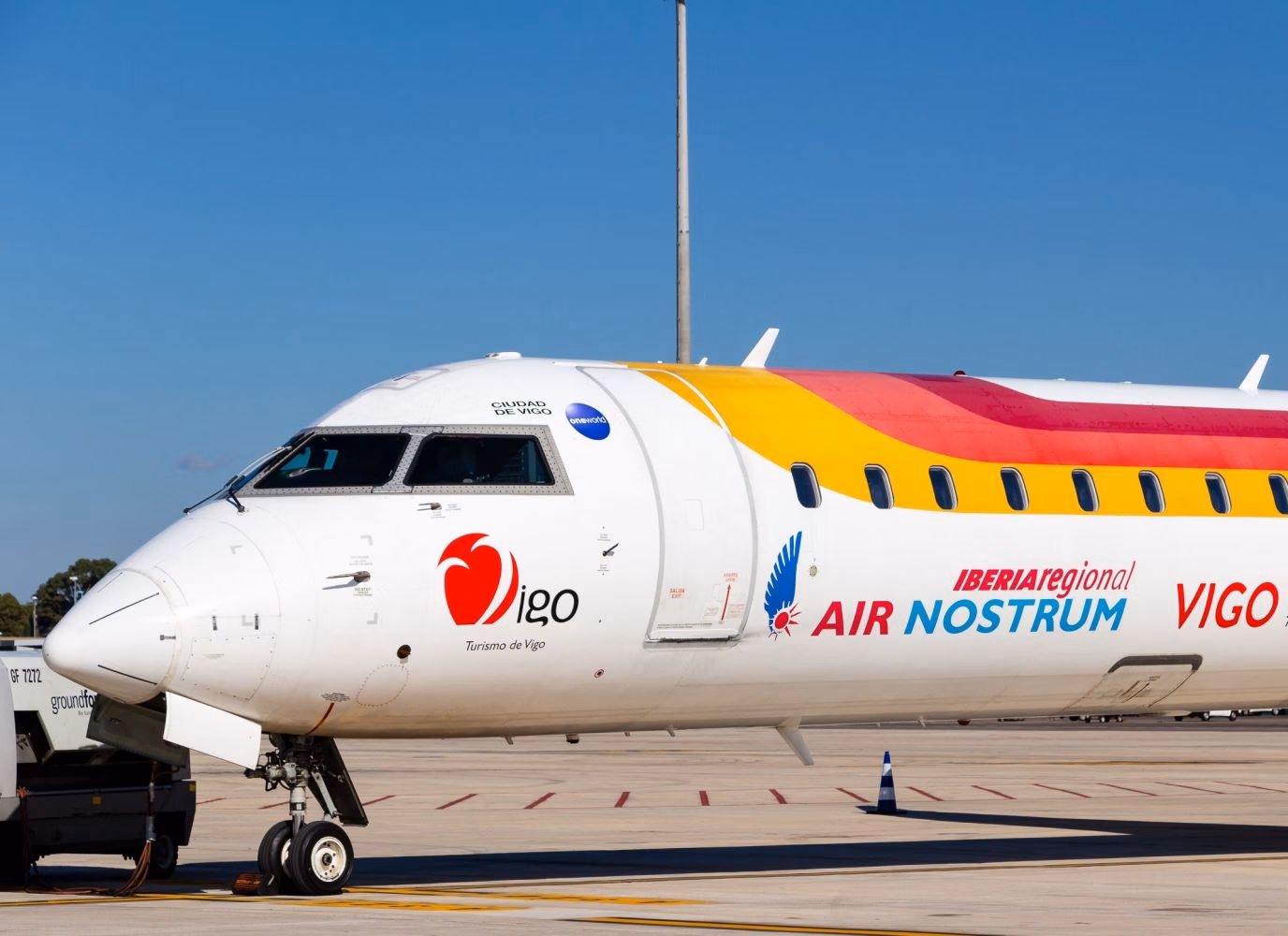 Un rayo impacta en el avión que debía unir la ruta entre Palma y Maó