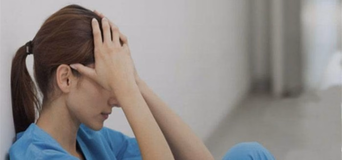 Las agresiones a enfermeras suben un 37% en un año