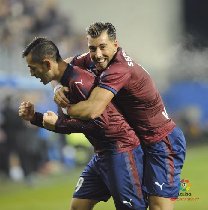 (Galería de fotos) Doblete de Sergi Enrich en la goleada del Eibar