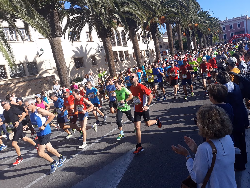 (Fotos) Ciutadella se calza las zapatillas